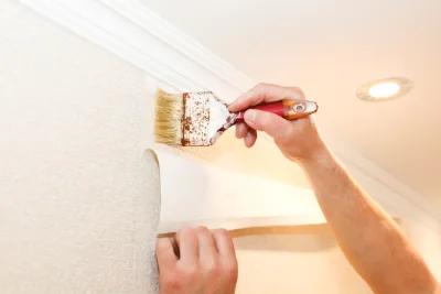 Pose de papier peint à Glatens — revêtements muraux et toiles de verre